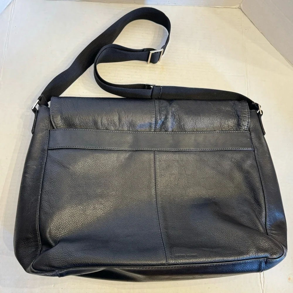 PERRY ELLIS PORTFOLIO Black Leather Briefcase Messenger Bag Business Travel